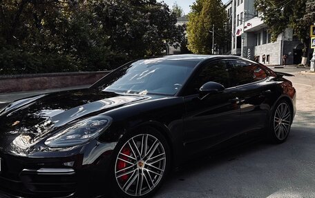 Porsche Panamera II рестайлинг, 2017 год, 10 000 000 рублей, 2 фотография