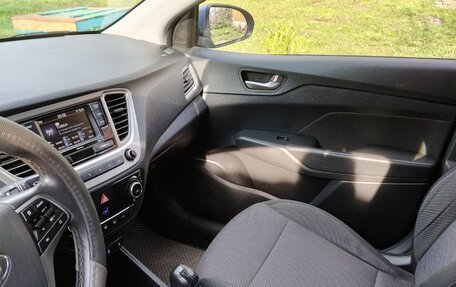 Hyundai Solaris II рестайлинг, 2019 год, 1 430 000 рублей, 7 фотография