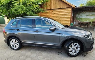 Volkswagen Tiguan II, 2021 год, 3 200 000 рублей, 1 фотография