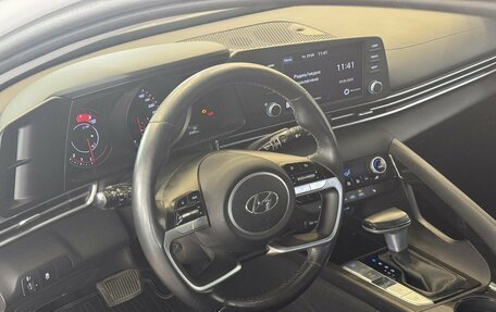 Hyundai Elantra, 2021 год, 2 391 000 рублей, 10 фотография