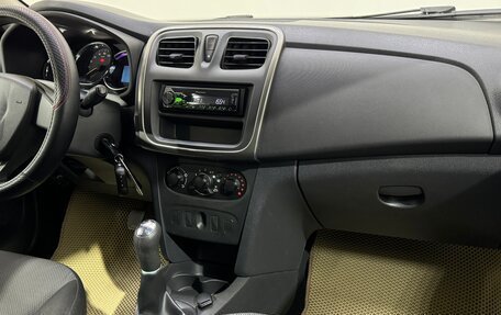 Renault Logan II, 2016 год, 750 000 рублей, 12 фотография