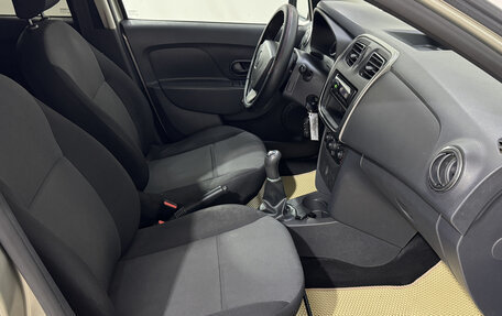 Renault Logan II, 2016 год, 750 000 рублей, 13 фотография