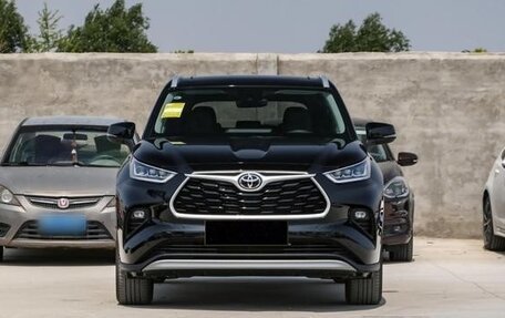 Toyota Highlander, 2021 год, 3 000 200 рублей, 3 фотография