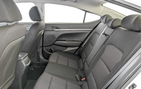 Hyundai Elantra VI рестайлинг, 2019 год, 1 790 000 рублей, 12 фотография