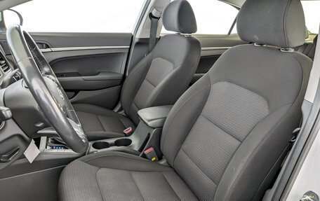 Hyundai Elantra VI рестайлинг, 2019 год, 1 790 000 рублей, 20 фотография