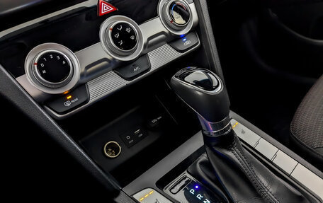 Hyundai Elantra VI рестайлинг, 2019 год, 1 790 000 рублей, 28 фотография