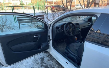 Volkswagen Polo VI (EU Market), 2011 год, 500 000 рублей, 7 фотография