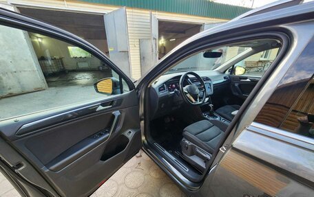 Volkswagen Tiguan II, 2021 год, 3 200 000 рублей, 8 фотография