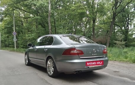 Skoda Superb III рестайлинг, 2009 год, 1 250 000 рублей, 13 фотография