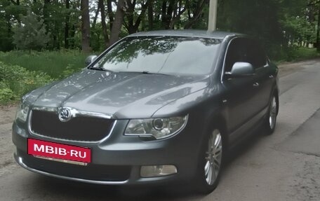 Skoda Superb III рестайлинг, 2009 год, 1 250 000 рублей, 3 фотография