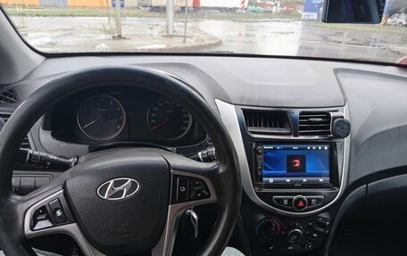 Hyundai Solaris II рестайлинг, 2015 год, 810 000 рублей, 14 фотография