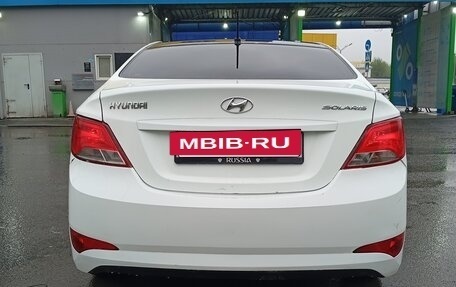 Hyundai Solaris II рестайлинг, 2015 год, 810 000 рублей, 3 фотография