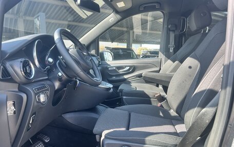 Mercedes-Benz V-Класс, 2022 год, 5 490 000 рублей, 10 фотография