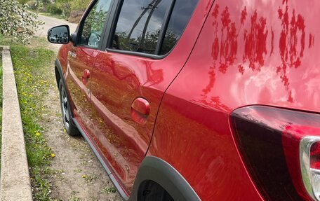 Renault Sandero II рестайлинг, 2015 год, 750 000 рублей, 4 фотография