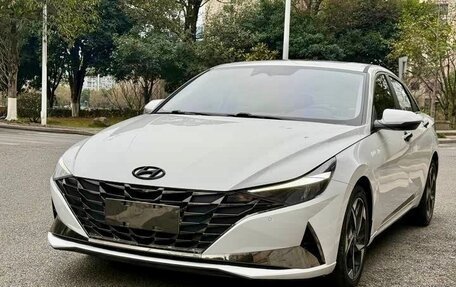 Hyundai Elantra, 2022 год, 1 500 000 рублей, 11 фотография