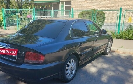 Hyundai Sonata IV рестайлинг, 2005 год, 555 000 рублей, 2 фотография