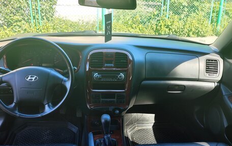 Hyundai Sonata IV рестайлинг, 2005 год, 555 000 рублей, 10 фотография