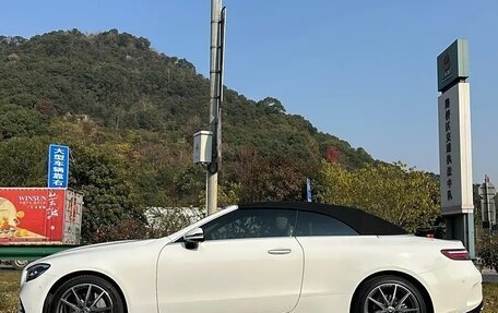Mercedes-Benz E-Класс, 2022 год, 5 100 000 рублей, 4 фотография