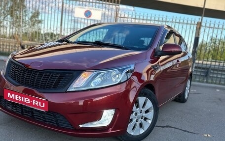 KIA Rio III рестайлинг, 2013 год, 800 000 рублей, 2 фотография