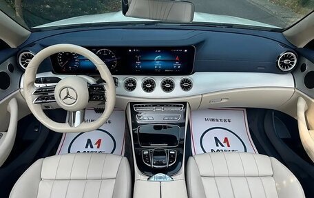 Mercedes-Benz E-Класс, 2022 год, 5 100 000 рублей, 8 фотография