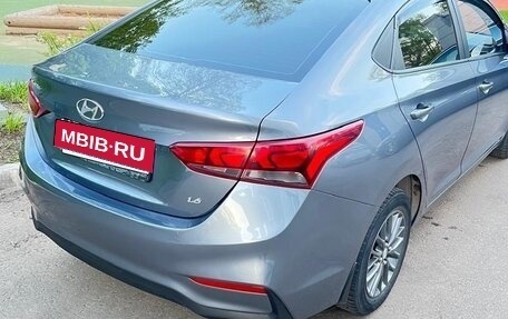 Hyundai Solaris II рестайлинг, 2018 год, 1 700 000 рублей, 3 фотография