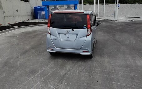 Toyota Roomy I, 2017 год, 1 015 000 рублей, 2 фотография