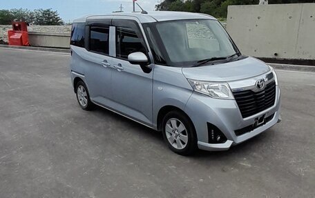 Toyota Roomy I, 2017 год, 1 015 000 рублей, 4 фотография