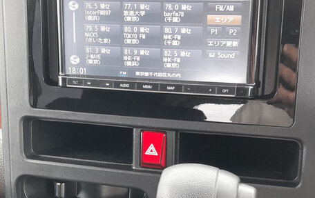 Toyota Roomy I, 2017 год, 1 015 000 рублей, 12 фотография