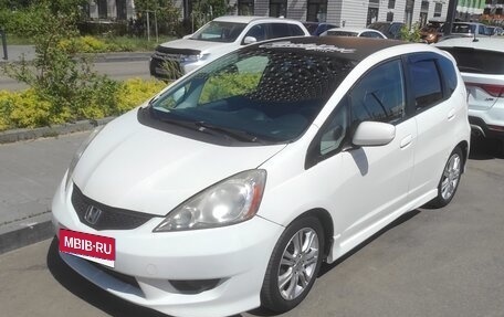 Honda Fit III, 2008 год, 700 000 рублей, 3 фотография