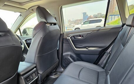 Toyota RAV4, 2020 год, 3 450 000 рублей, 15 фотография