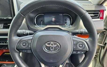 Toyota RAV4, 2020 год, 3 450 000 рублей, 10 фотография