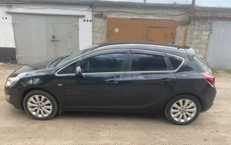 Opel Astra J, 2011 год, 700 000 рублей, 3 фотография