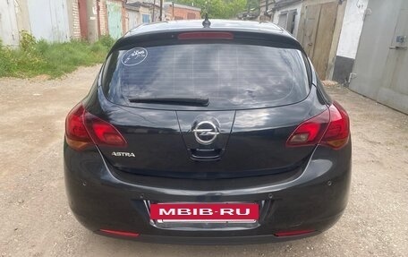 Opel Astra J, 2011 год, 700 000 рублей, 6 фотография