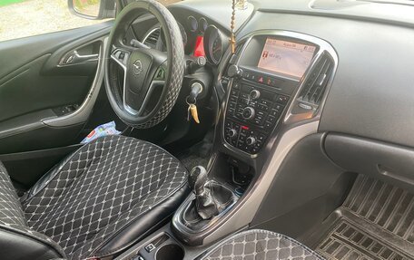 Opel Astra J, 2011 год, 700 000 рублей, 8 фотография