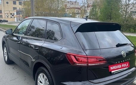 Volkswagen Touareg III, 2018 год, 3 800 000 рублей, 4 фотография
