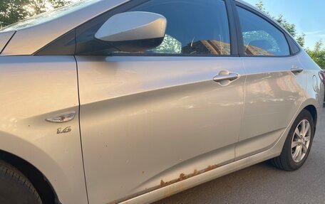 Hyundai Solaris II рестайлинг, 2011 год, 420 000 рублей, 12 фотография