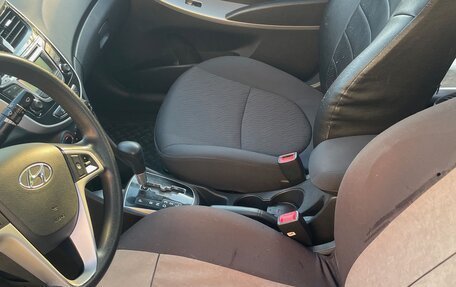Hyundai Solaris II рестайлинг, 2011 год, 420 000 рублей, 7 фотография