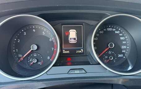 Volkswagen Tiguan II, 2020 год, 2 800 000 рублей, 11 фотография