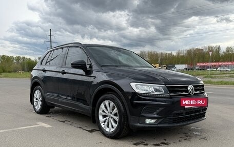 Volkswagen Tiguan II, 2020 год, 2 800 000 рублей, 6 фотография