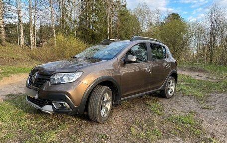 Renault Sandero II рестайлинг, 2021 год, 1 400 000 рублей, 4 фотография
