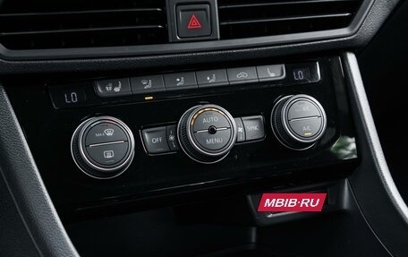 Volkswagen Jetta VII, 2019 год, 1 749 000 рублей, 18 фотография