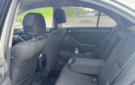 Toyota Avensis III рестайлинг, 2006 год, 550 000 рублей, 6 фотография