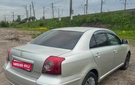 Toyota Avensis III рестайлинг, 2006 год, 550 000 рублей, 3 фотография