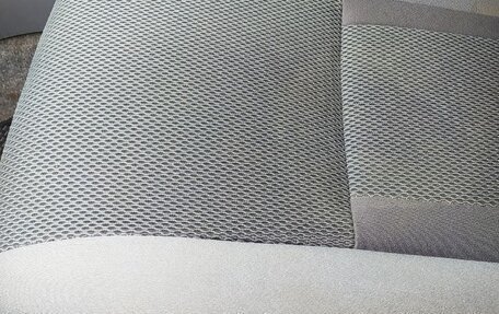 Toyota RAV4, 2002 год, 900 000 рублей, 10 фотография