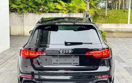 Audi RS 4, 2022 год, 6 990 000 рублей, 4 фотография