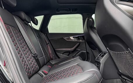 Audi RS 4, 2022 год, 6 990 000 рублей, 14 фотография