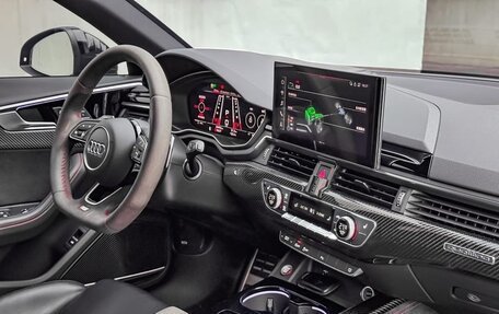 Audi RS 4, 2022 год, 6 990 000 рублей, 11 фотография
