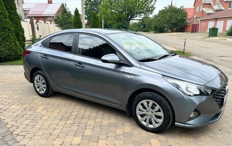 Hyundai Solaris II рестайлинг, 2021 год, 1 450 000 рублей, 3 фотография
