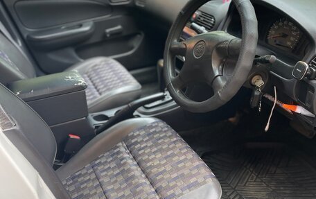 Mazda Familia Y11, 2000 год, 240 000 рублей, 3 фотография
