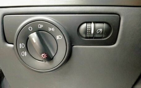 Volkswagen Touareg III, 2007 год, 1 090 000 рублей, 16 фотография